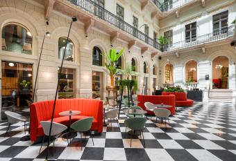 Hotel Oktogon Haggenmacher allows 18 year olds to book a room