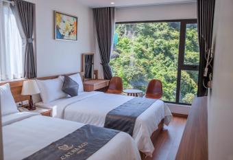 CAT BA ECO HOTEL has Balcony rooms