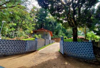 Darshan s Home Stay has Smoking rooms