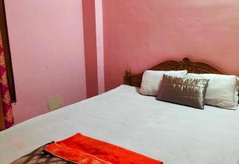 OYO Home Happy Stay Hotel allows 18 year olds to book a room