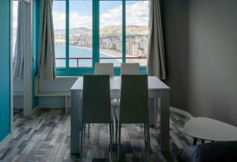 Apartamento Completo Vistas Don Miguel II allows 18 year olds to book a room