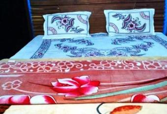 SPOT ON Hotel Prominent allows 18 year olds to book a room