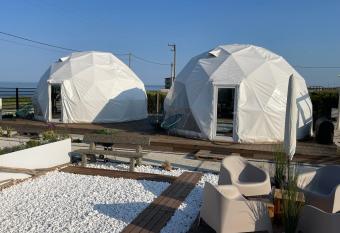 Maison du golf has Balcony rooms