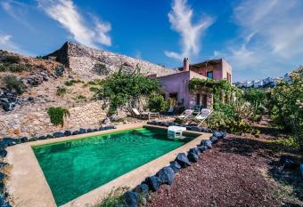 AURORA VILLA by K&K has Balcony rooms