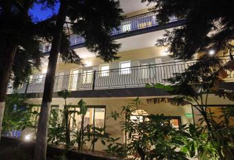 Spanos apartments Anna s lodge has Balcony rooms