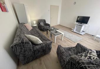 Niki Zivkovic has Balcony rooms