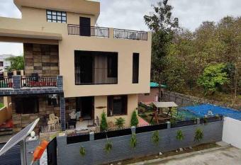 Nature Villa has Balcony rooms