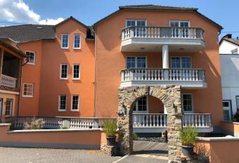 Hotel & Restaurant Br  hler Hof has Balcony rooms