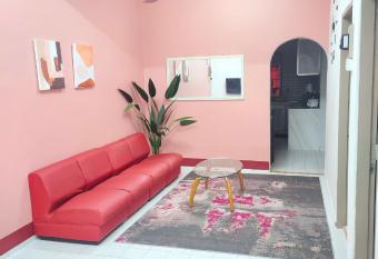 Yoni Homestay has Balcony rooms