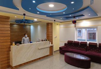 The Dolphin Park Hotel, Virugambakkam allows 18 year olds to book a room