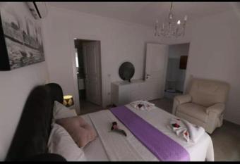 Villa caretta caretta has Balcony rooms