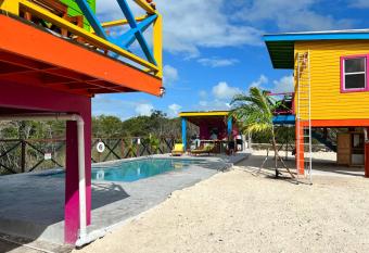 West End Cabanas has Balcony rooms