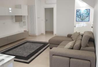 Casa Via Mesagne has Balcony rooms