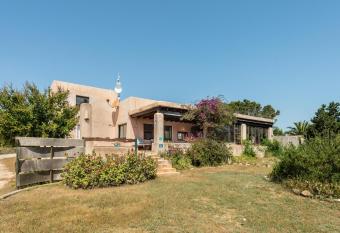 Casa Rosada has Smoking/Balcony rooms