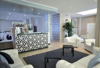 Hotel Airone B&B has Balcony rooms