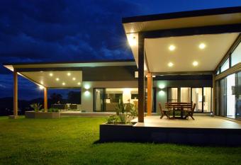 The Ridge Gloucester has Balcony rooms