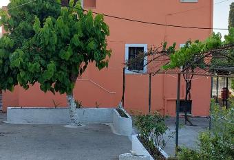 Dimitra s House has Balcony rooms