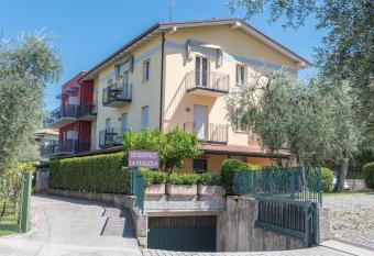 Residence La Pergola monolocale due has Balcony rooms