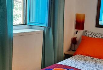 Very smail house has Balcony rooms