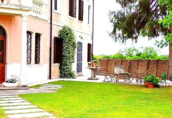 B&b Ernestine has Balcony rooms