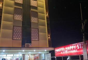 Hotel Happy Stay has Balcony rooms