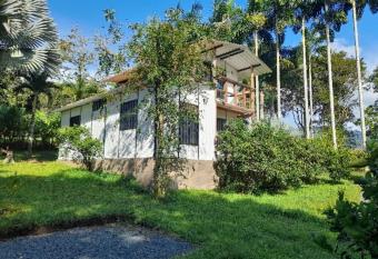 Caba  as en el Bosque has Balcony rooms