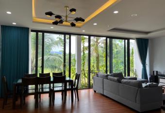 Friendly villa Flamingo SH      i L   i 4 ph  ng ng    has Balcony rooms