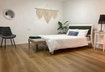 shamaka s has Balcony rooms