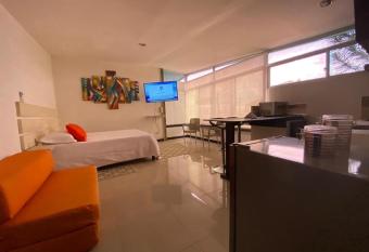 Fort House has Balcony rooms