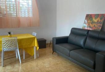 Appartement    proximit   de la plage du bourg ! allows 18 year olds to book a room