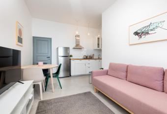 Apartments Cukar has Balcony rooms