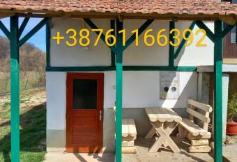 Kuca za odmor-P- allows 18 year olds to book a room