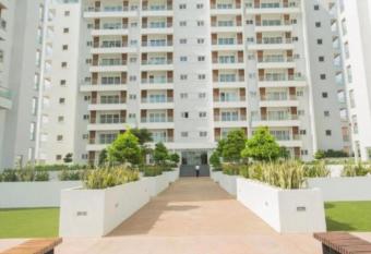 The Gallery Luxury Suites & Apartments allows 18 year olds to book a room