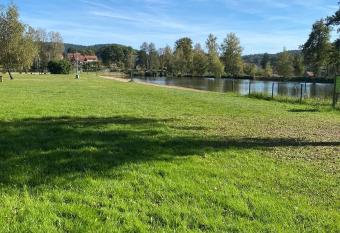 Camping Ramstein Plage allows 18 year olds to book a room