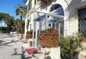Hotel Dogana has Balcony rooms