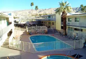 sandpiper has Balcony rooms