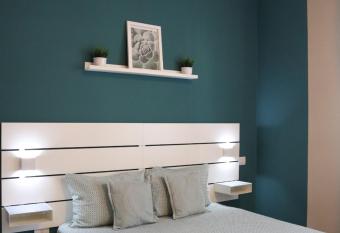 Le Case di Sonia TRE GEMME GIADA Fucecchio allows 18 year olds to book a room