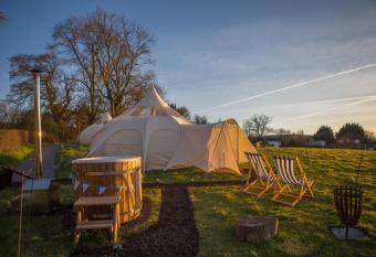 Tone valley view glamping allows 18 year olds to book a room