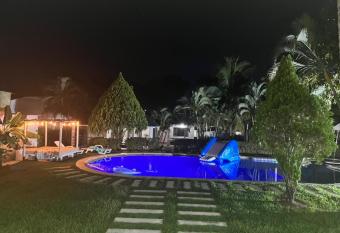 Villa Tarek has Balcony rooms