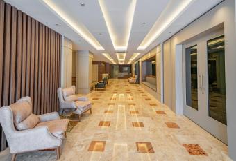 New Safir Apart Hotel allows 18 year olds to book a room