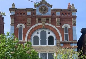 Craft Court allows 18 year olds to book a room