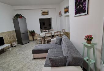 House Umberto I has Balcony rooms