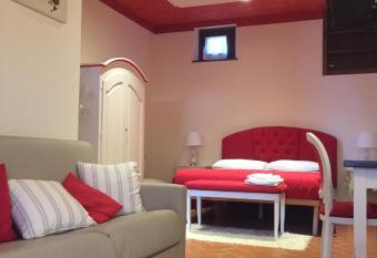 B&B Fior Di Toscana has Balcony rooms