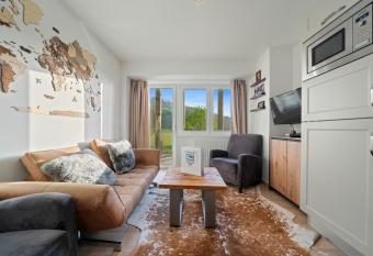 Residence Alpin Kaprun - Top 6 by Four Seasons Apartments has Balcony rooms