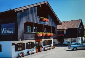 Pension Willibald has Balcony rooms