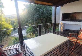 Caba  a con Pileta Sobre Camino Del Cuadrado En La Monta  a Con Vistas Incre  bles - Cerca De Todo has Balcony rooms