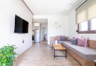 Modern House with Pool near Beach has Balcony rooms