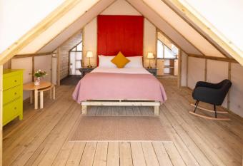 Killarney Glamping at the Grove, Suites and Lodges has Balcony rooms