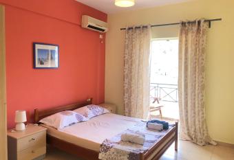 Veizi s Apartments has Balcony rooms