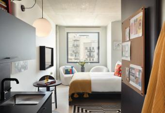 Penny Williamsburg allows 18 year olds to book a room